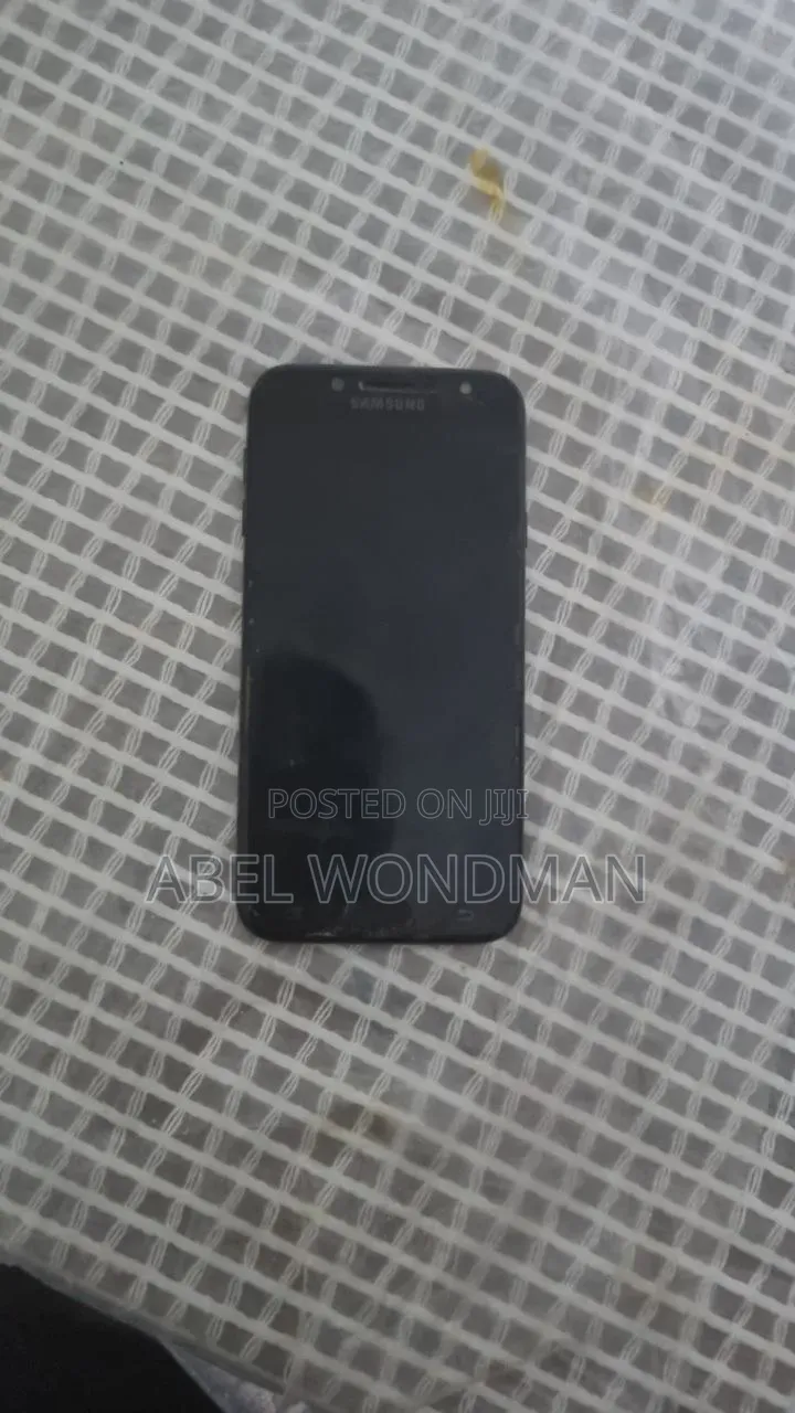 Samsung Galaxy J7 16 GB Black