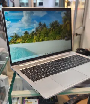 New Laptop HP EliteBook 840 G9 16GB Intel Core i5 SSD 512GB