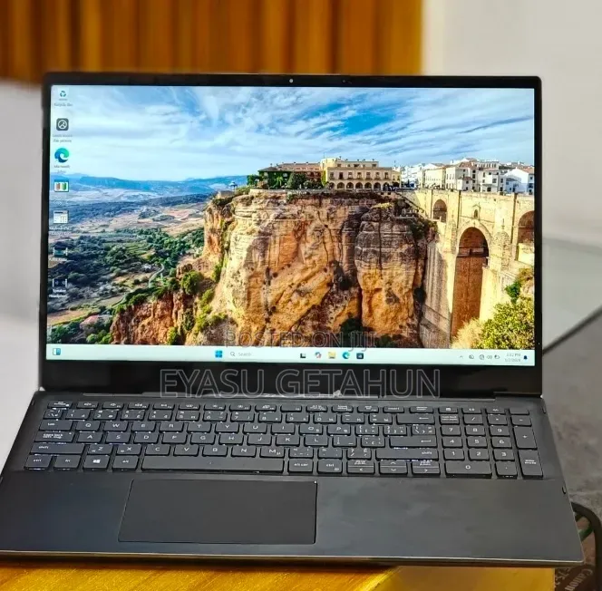 New Laptop Dell Inspiron 17 1750 16GB Intel Core i7 SSD 512GB