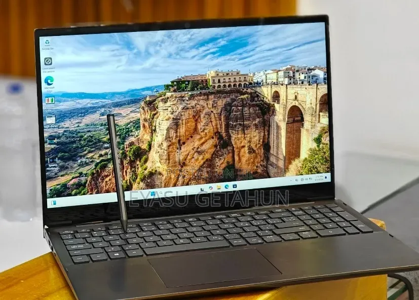 New Laptop Dell Inspiron 17 1750 16GB Intel Core i7 SSD 512GB