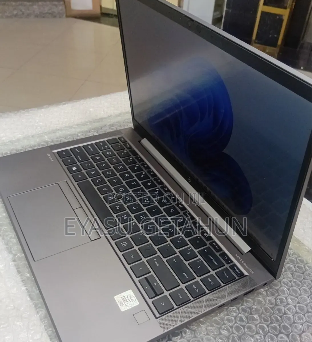 New Laptop HP ZBook Firefly 14 G10 16GB Intel Core i7 SSD 512GB
