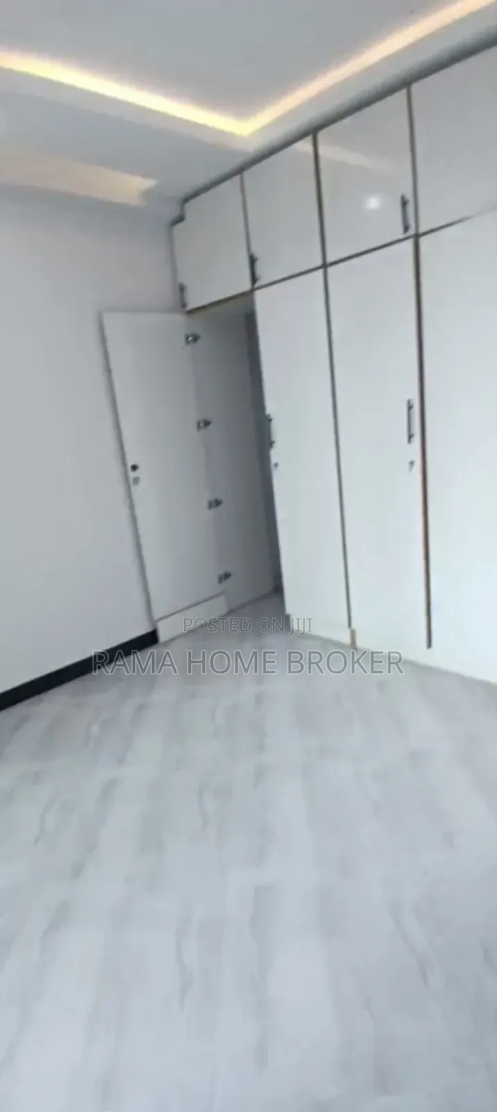 Furnished 3bdrm Condo in አያት 49 40/60 ኮንዶሚኒየም, Yeka for sale
