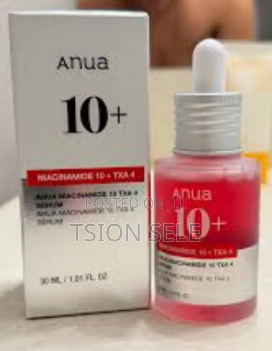 Anua Niacinamide 10% + Tranexamic Acid 4% Dark Spot Correcting Serum.