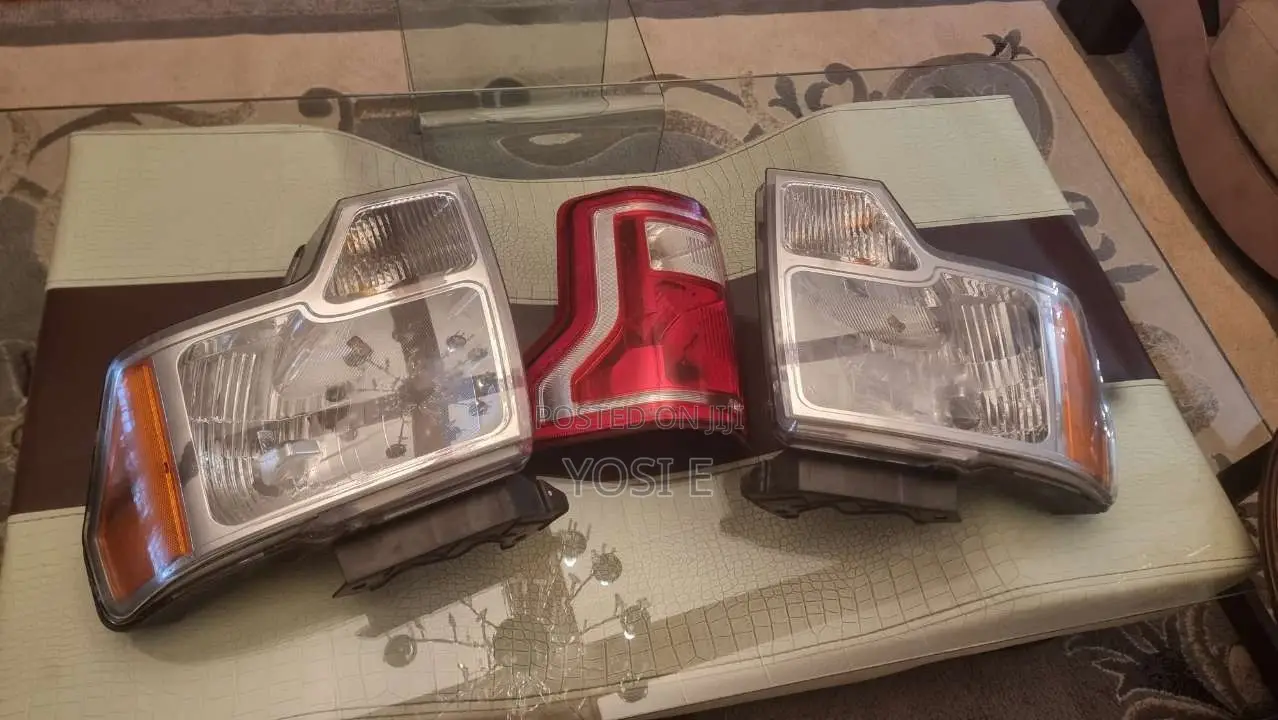 Ford F150 Headlight Taillight