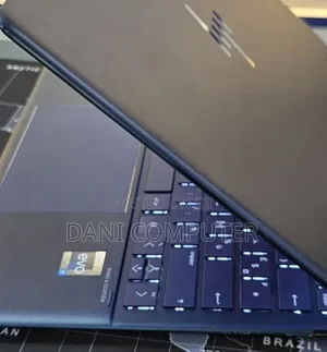 New Laptop HP Spectra 13 16GB Intel Core i7 SSD 1T