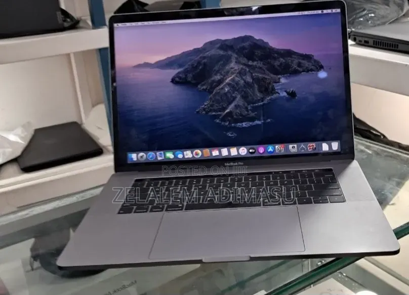 New Laptop Apple MacBook Pro 2019 32GB Intel Core i9 SSD 1T