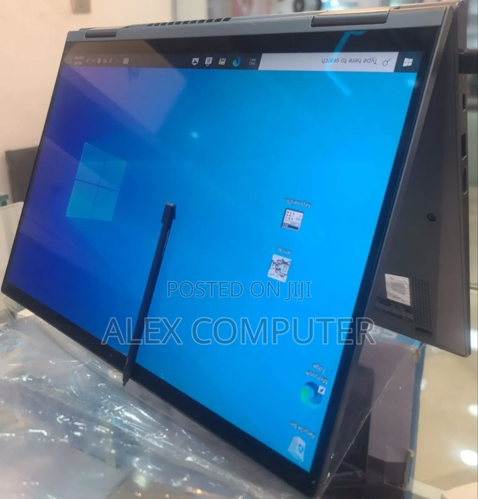 New Laptop Lenovo ThinkPad X1 Yoga Gen 8 16GB Intel Core i7 SSD 512GB