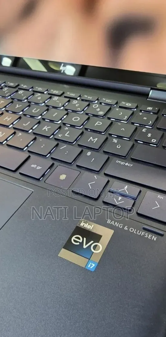 New Laptop HP Spectra 13 16GB Intel Core i7 SSD 1T