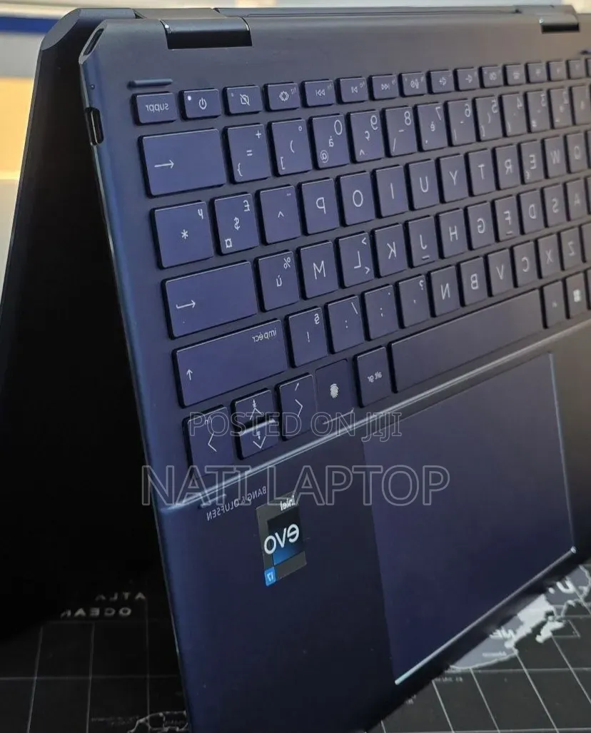 New Laptop HP Spectra 13 16GB Intel Core i7 SSD 1T