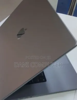 New Laptop Apple MacBook Pro M1 32GB Apple M1 Max SSD 1T