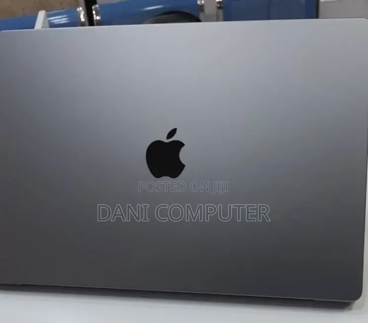 New Laptop Apple MacBook Pro M1 32GB Apple M1 Max SSD 1T