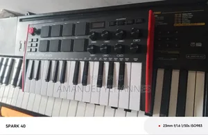 Akai MPK Mini Midi Keyboard Piano