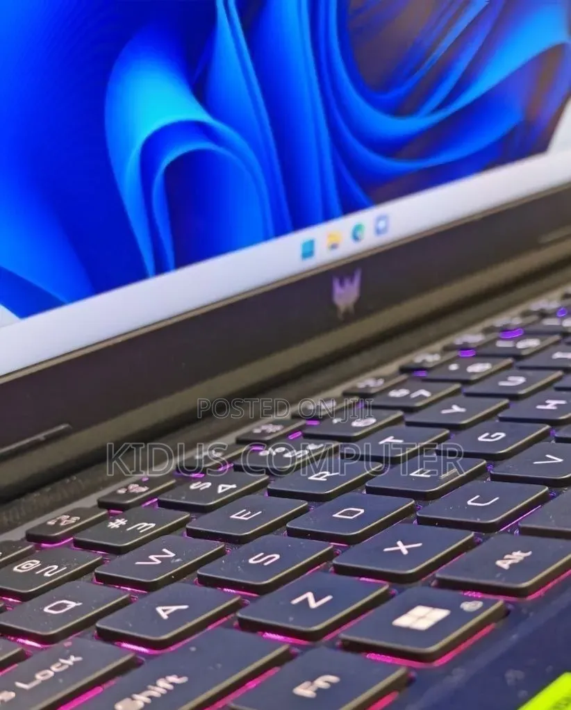 New Laptop Acer Predator Helios 300 16GB Intel Core i9 SSD 1T