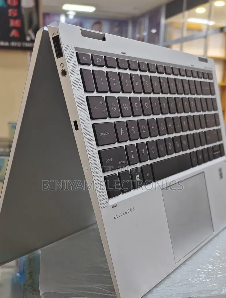 New Laptop HP EliteBook x360 1040 G7 16GB Intel Core i7 SSD 512GB