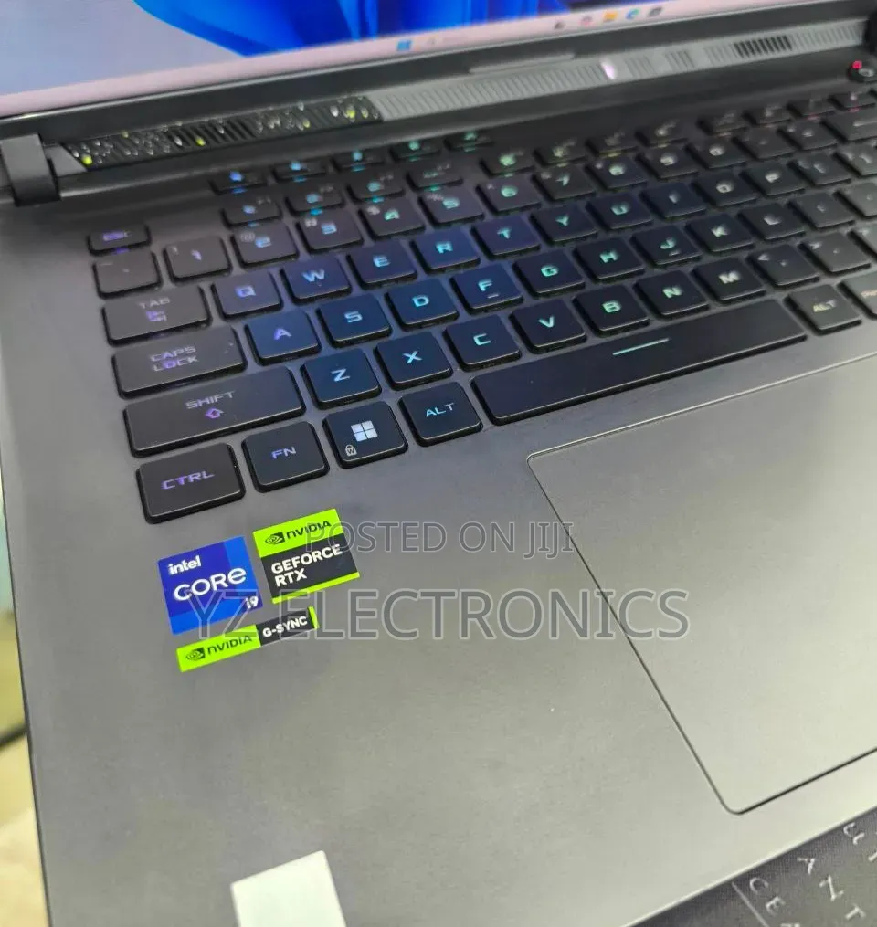 New Laptop Asus ROG Strix G16 G614 16GB Intel Core i9 SSD 1T