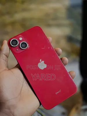 Apple iPhone 13 128 GB Red