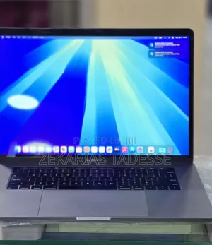 New Laptop Apple MacBook Pro 2013 8GB Intel Core i5 SSD 256GB