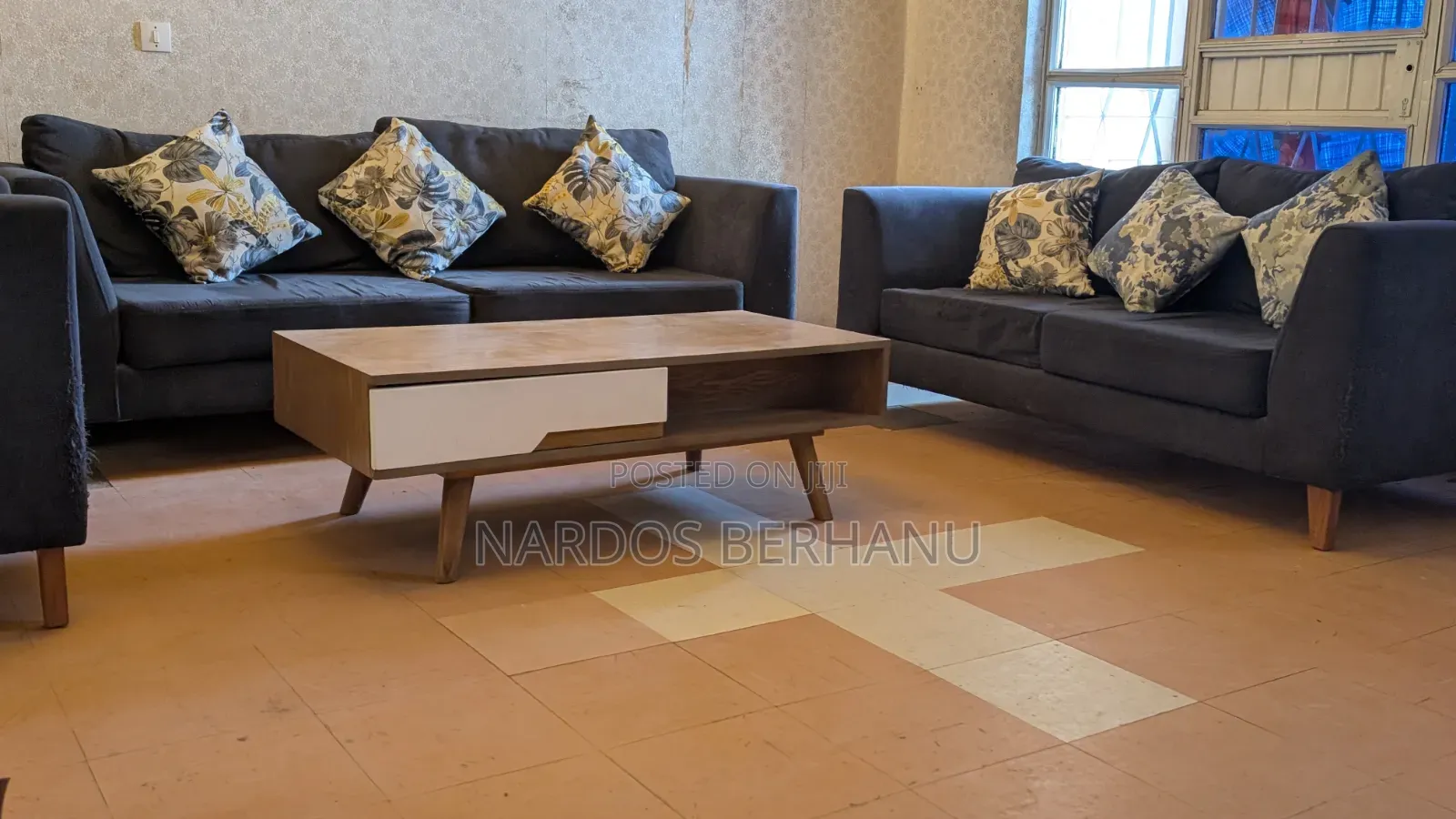 Sofa 6 Seat, With Hard Wood Coffee Table