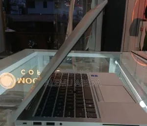New Laptop HP EliteBook 840 G8 16GB Intel Core i7 SSD 512GB