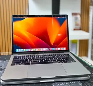 New Laptop Apple MacBook Pro 2017 16GB Intel Core i5 SSD 256GB
