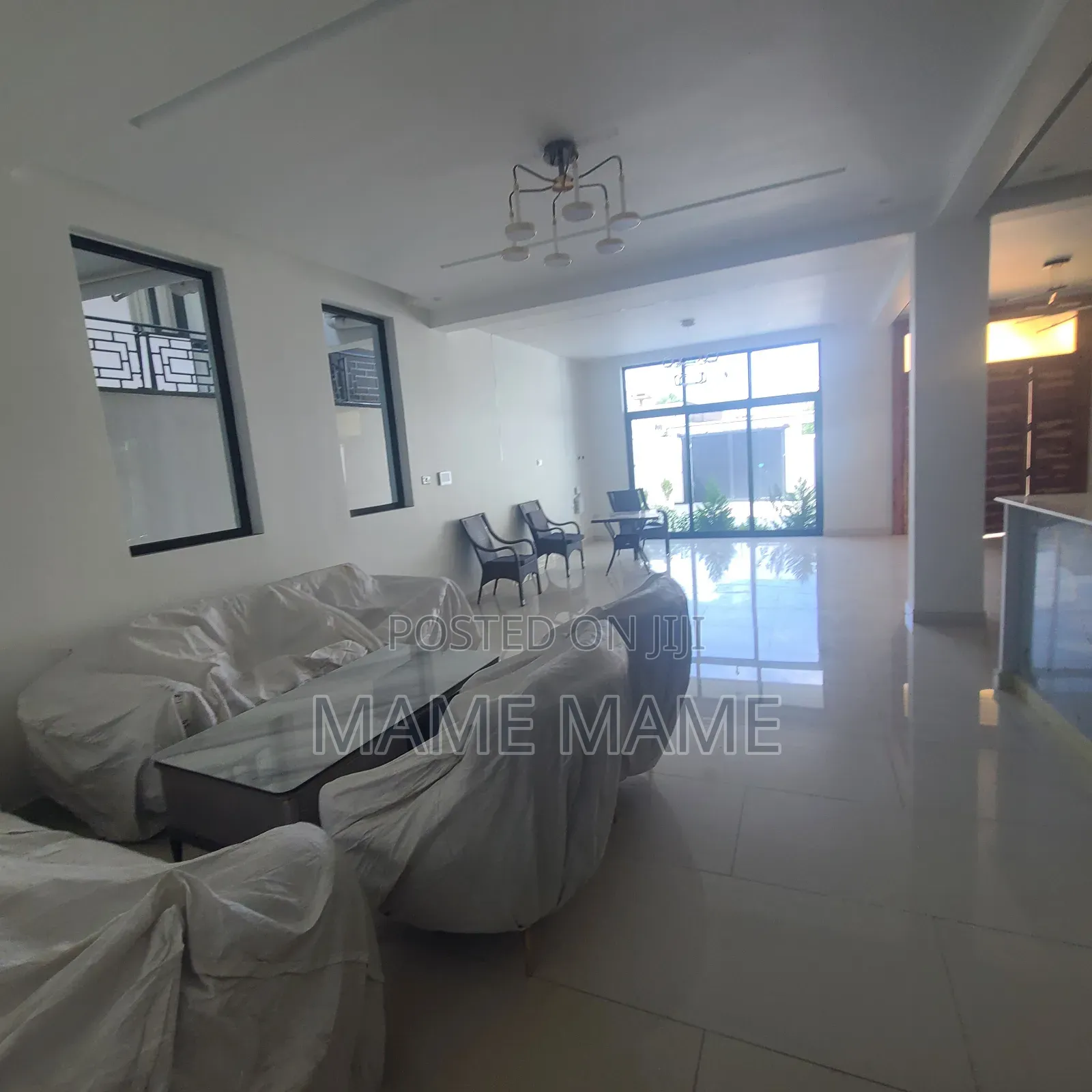10bdrm House in Addis Ababa, Bole for rent