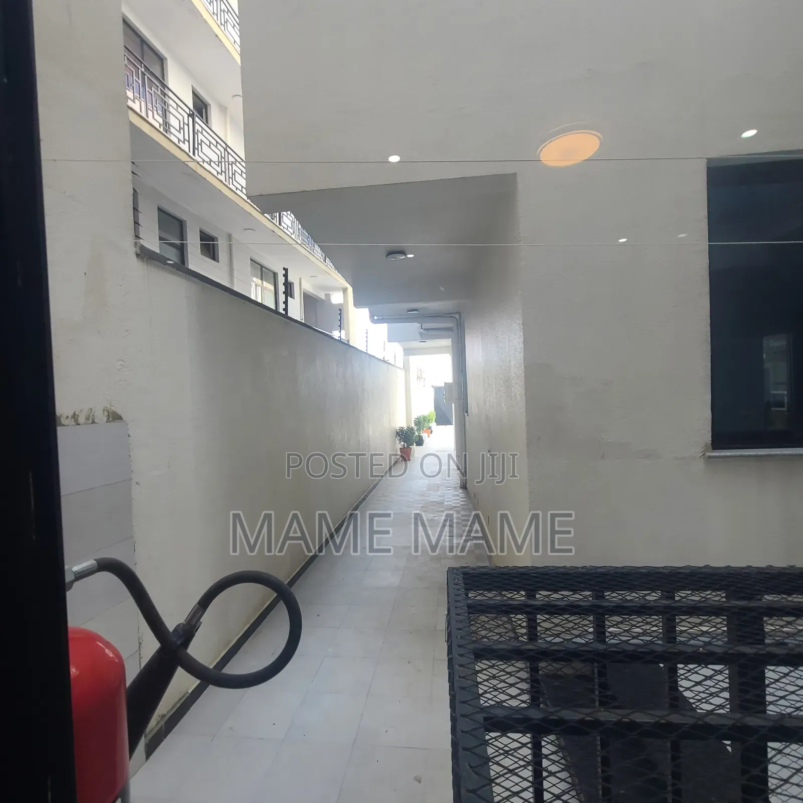 10bdrm House in Addis Ababa, Bole for rent