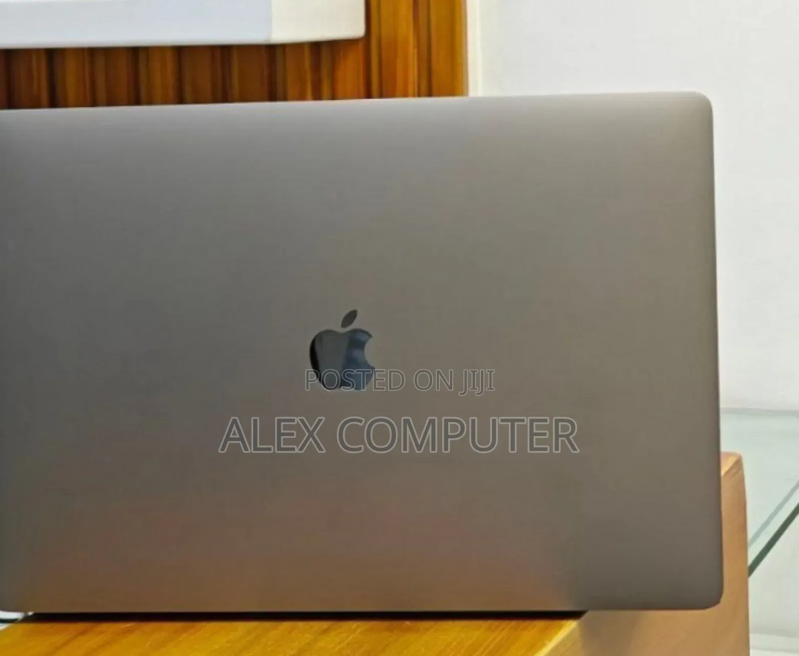 New Laptop Apple MacBook Pro 2019 16GB Intel Core i9 SSD 2T