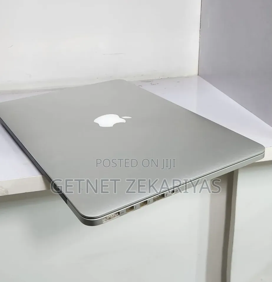 New Laptop Apple MacBook Pro 2013 8GB Intel Core i5 SSD 256GB