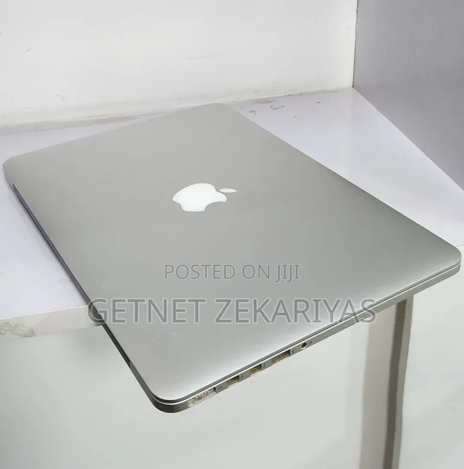 New Laptop Apple MacBook Pro 2013 8GB Intel Core i5 SSD 256GB