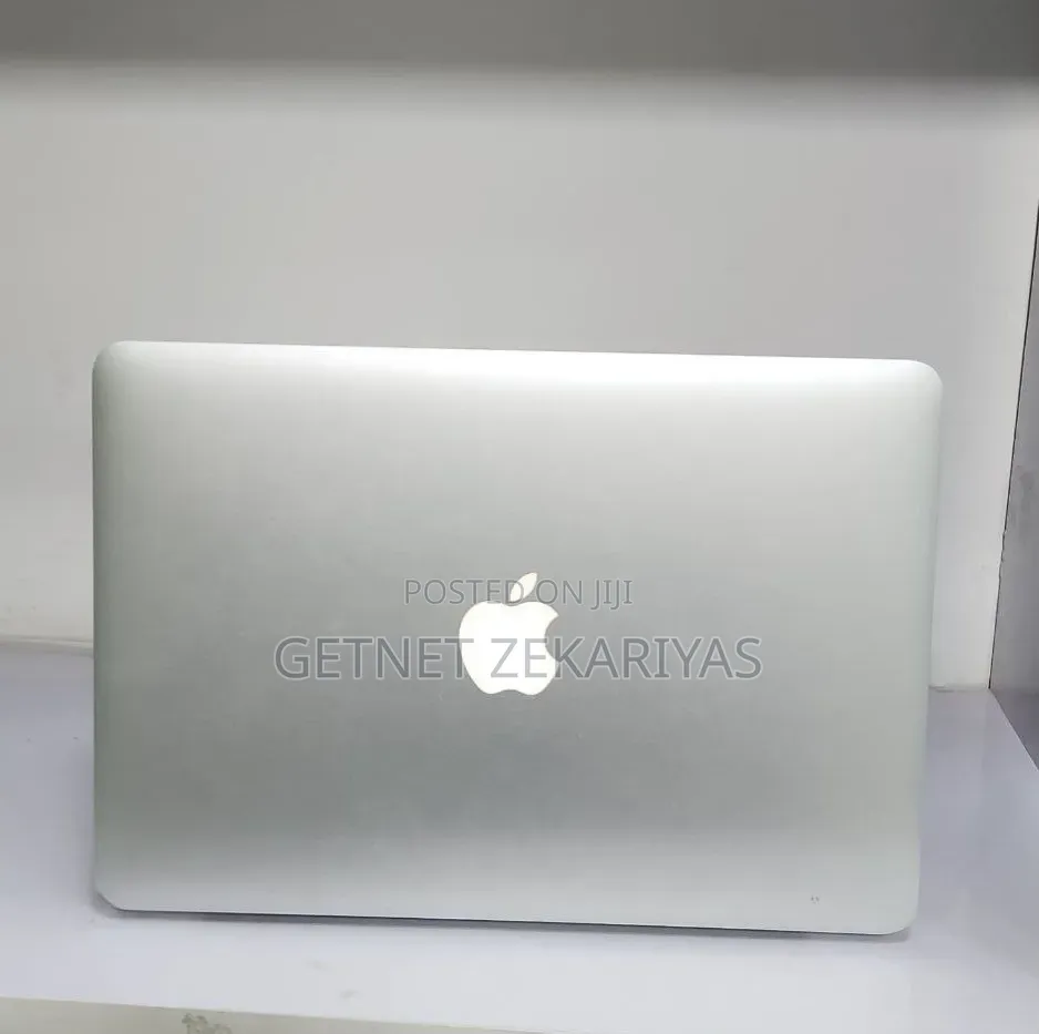 New Laptop Apple MacBook Pro 2013 8GB Intel Core i5 SSD 256GB