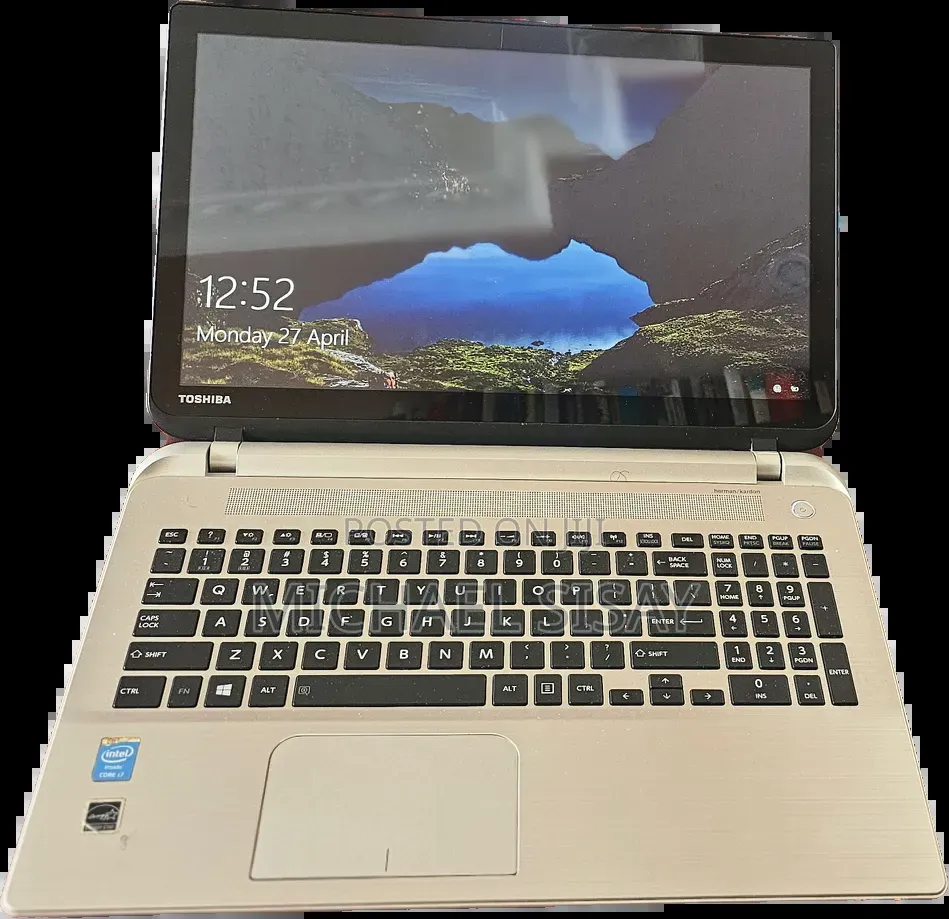 Laptop Toshiba Satellite C55 8GB Intel Core i7 HDD 1T