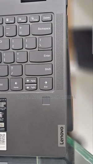 New Laptop Lenovo Yoga 7i 16GB Intel Core i7 SSD 512GB