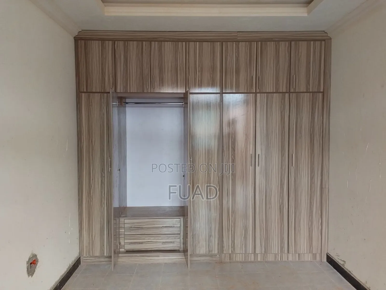 ቁም ሳጥን 090726