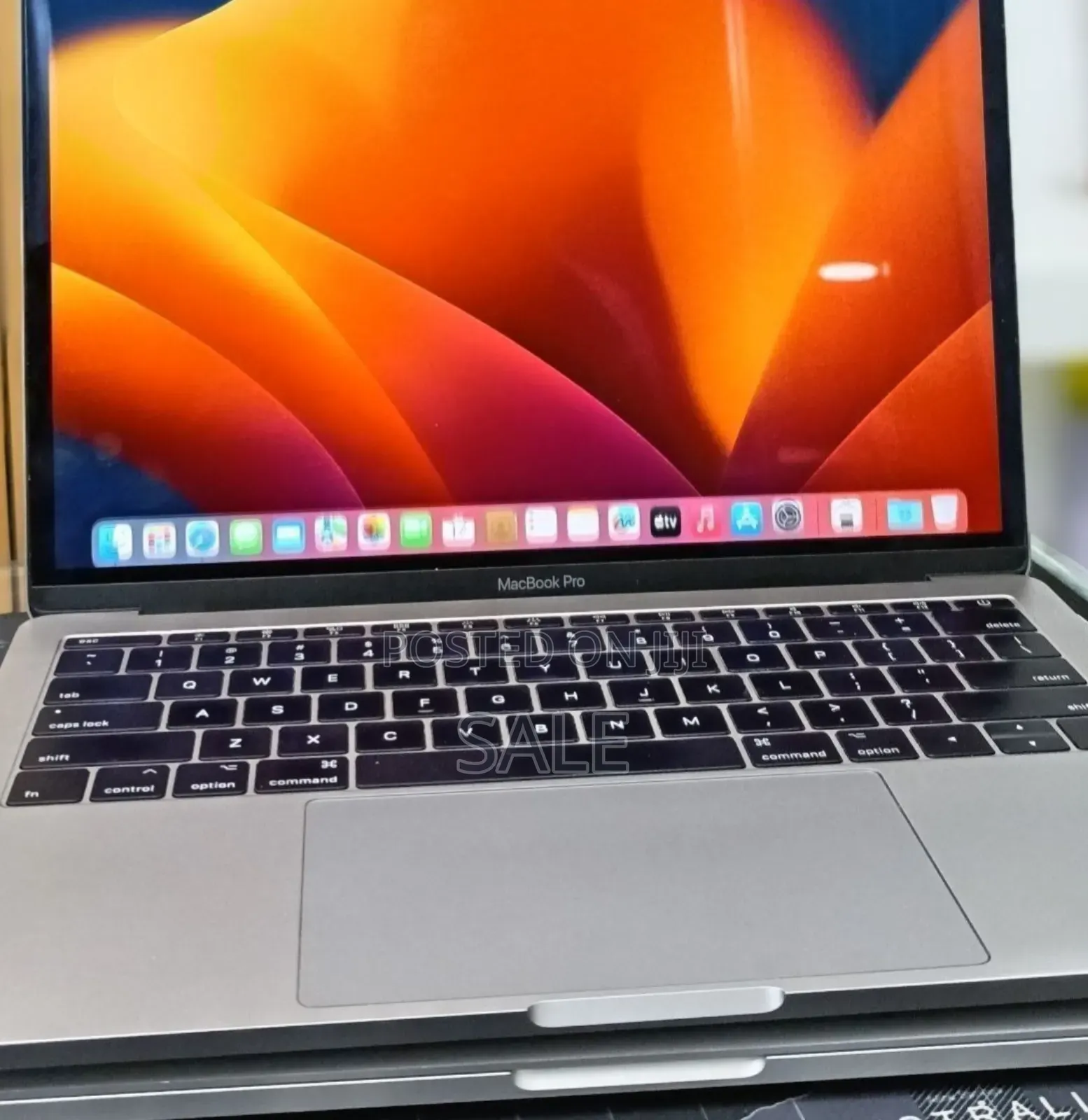New Laptop Apple MacBook Pro 2017 16GB Intel Core i5 SSD 256GB