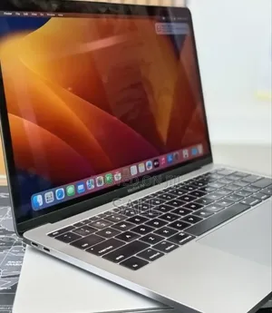 New Laptop Apple MacBook Pro 2017 16GB Intel Core i5 SSD 256GB