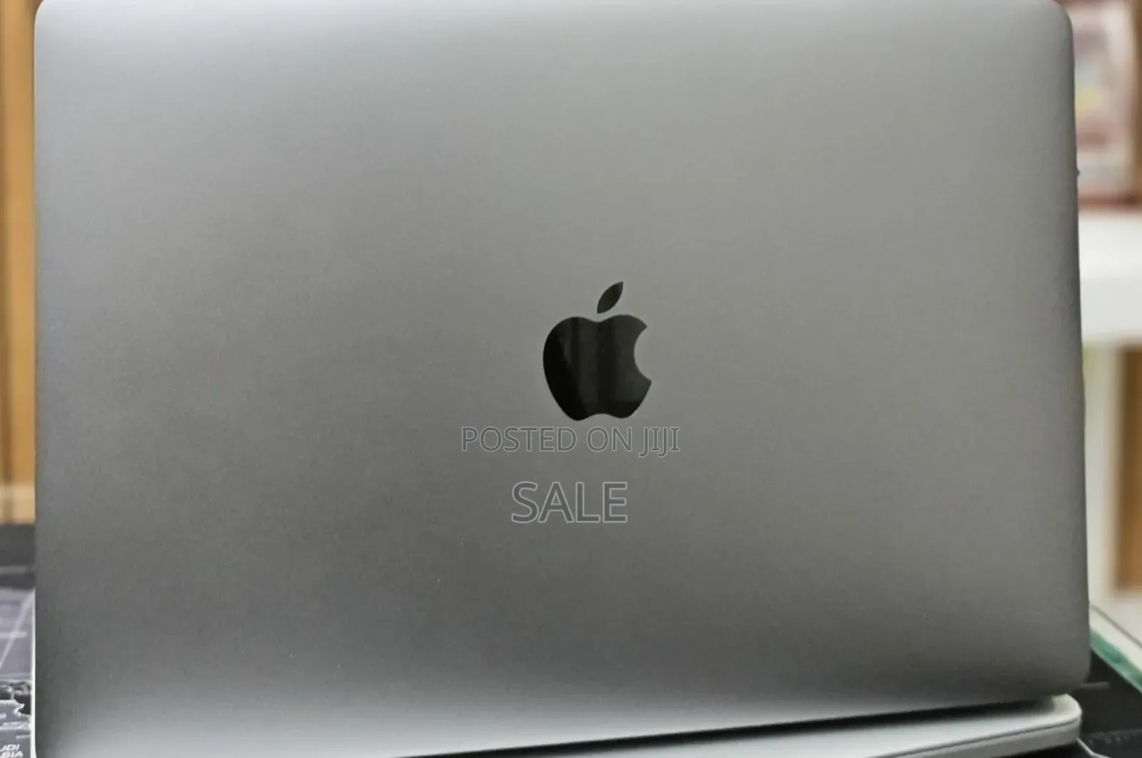 New Laptop Apple MacBook Pro 2017 16GB Intel Core i5 SSD 256GB