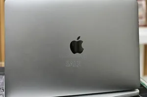 New Laptop Apple MacBook Pro 2017 16GB Intel Core i5 SSD 256GB