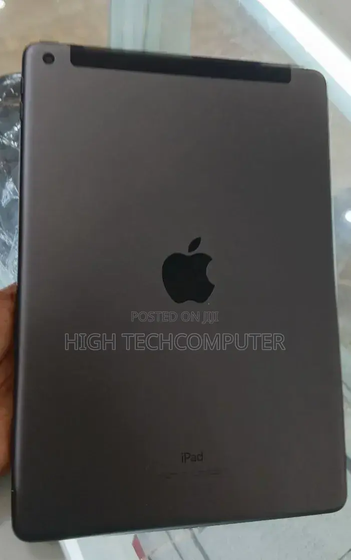 New Apple iPad 9.7 256 GB Silver