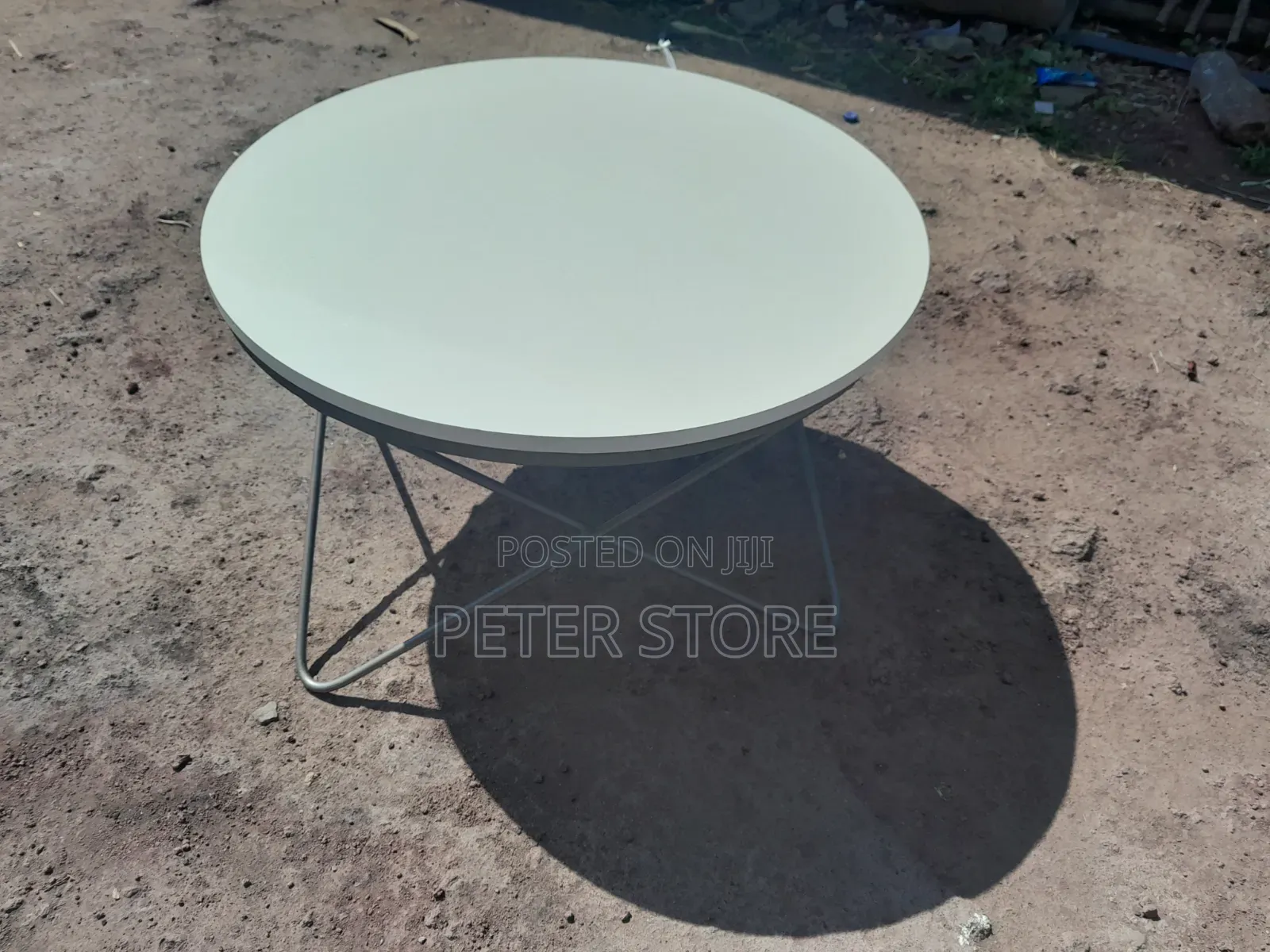 Simple and Quality Center Table
