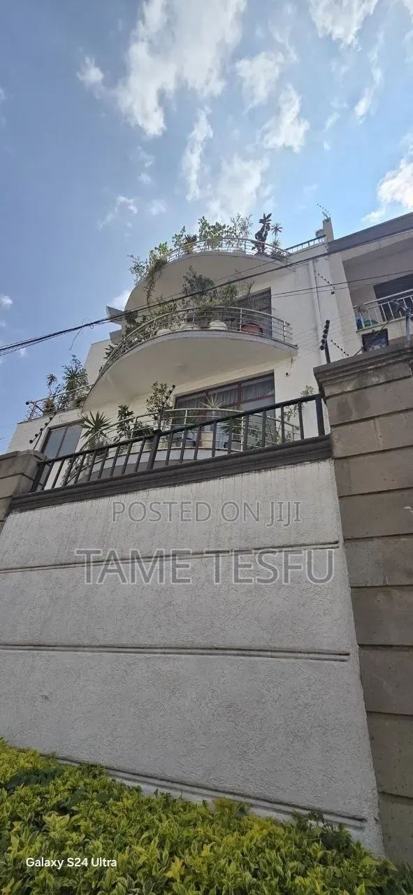 Furnished 6bdrm House in Cmc ባዱሜ, Bole for sale