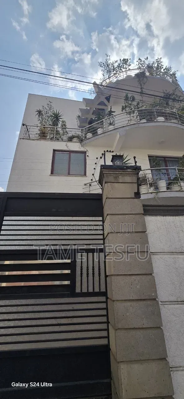 Furnished 6bdrm House in Cmc ባዱሜ, Bole for sale