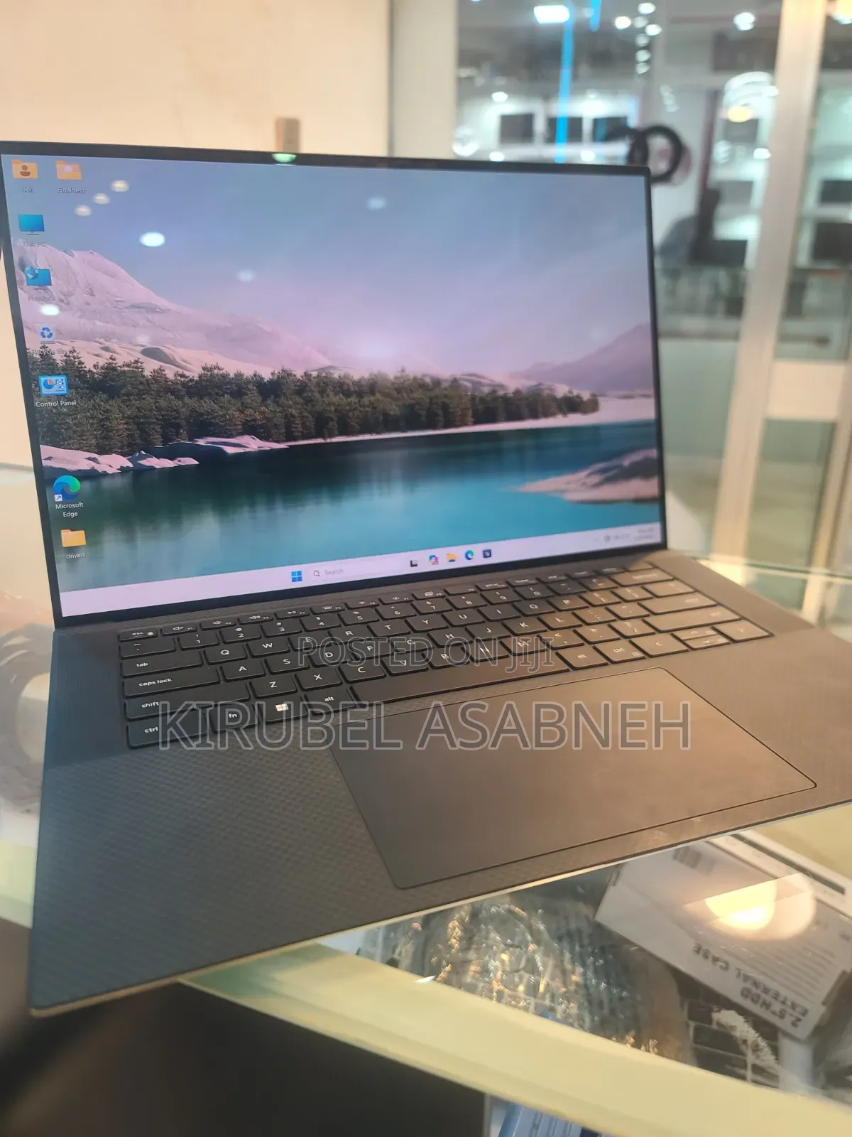 New Laptop Dell XPS 15 16GB Intel Core i7 SSD 512GB