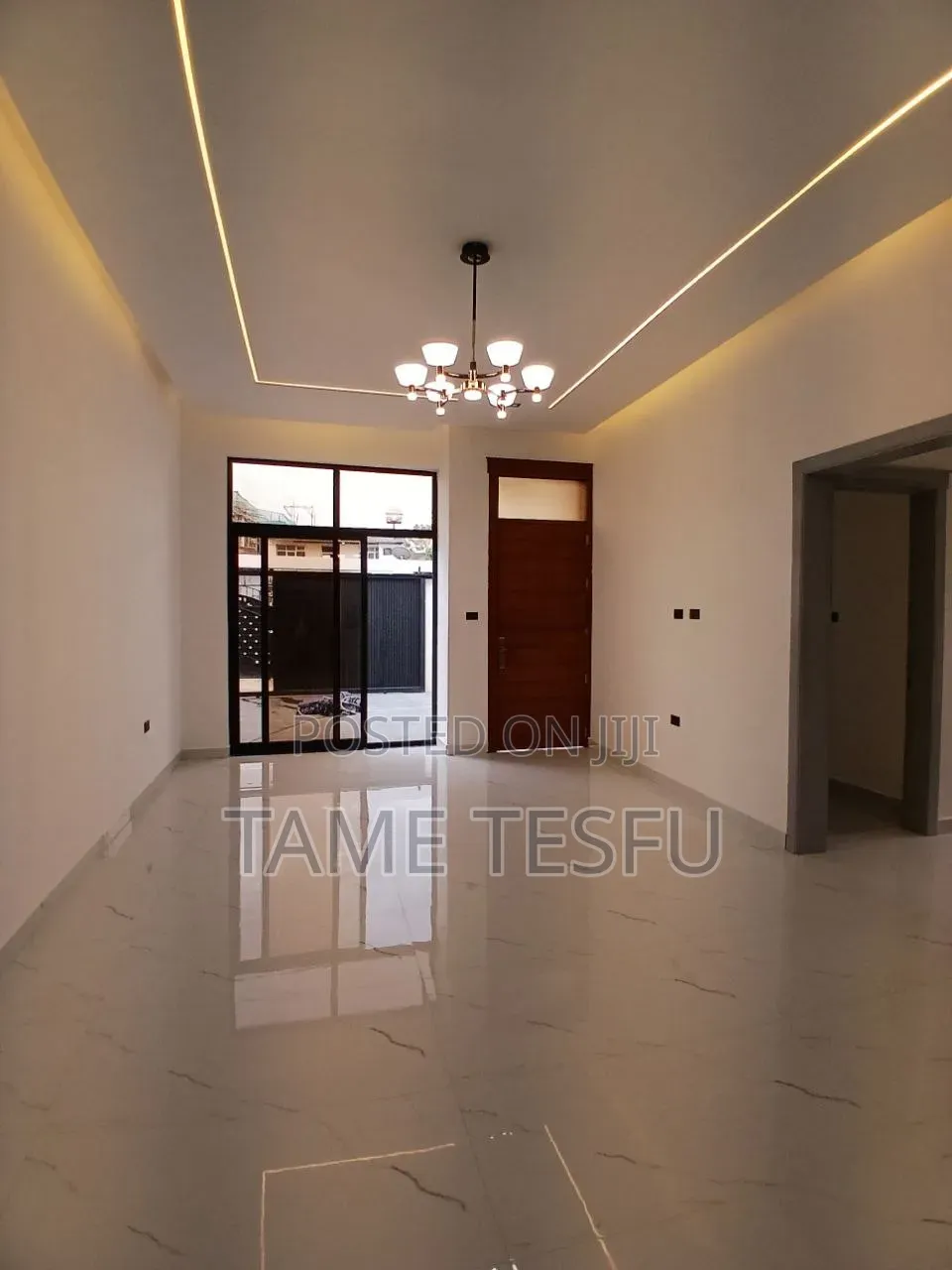 Furnished 3bdrm Villa in ጃክሮስ, Bole for sale