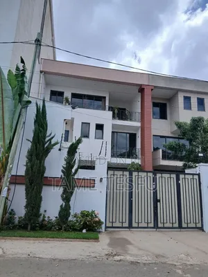 Furnished 7bdrm House in Cmc, Bole for sale