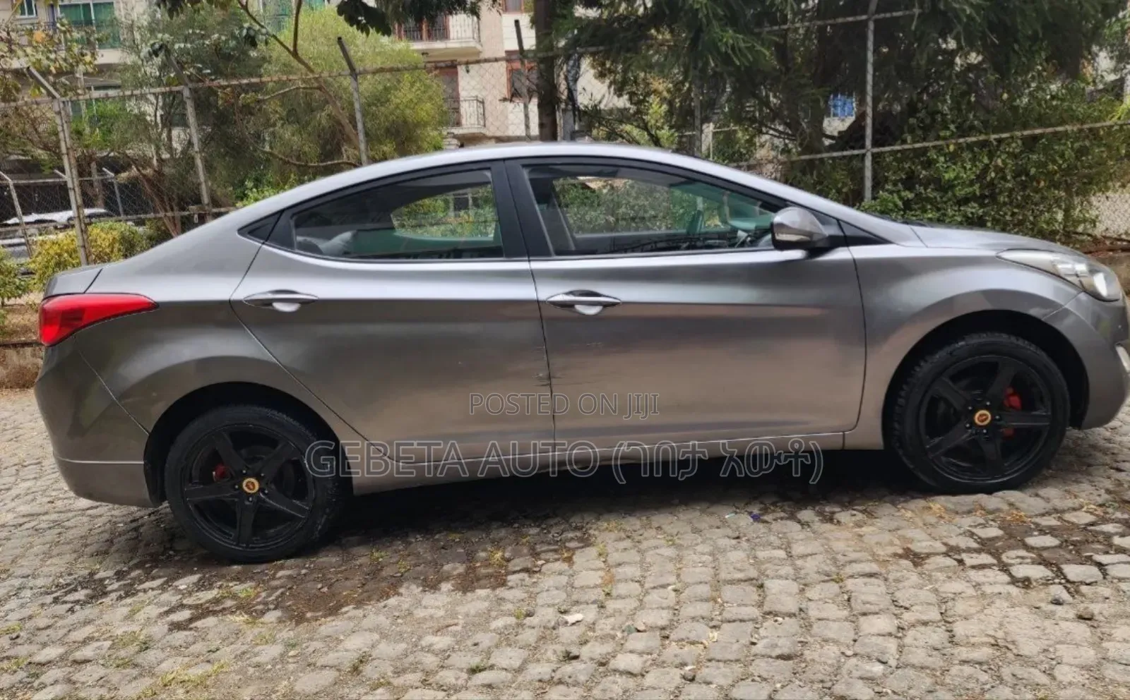 Hyundai Avante 2012