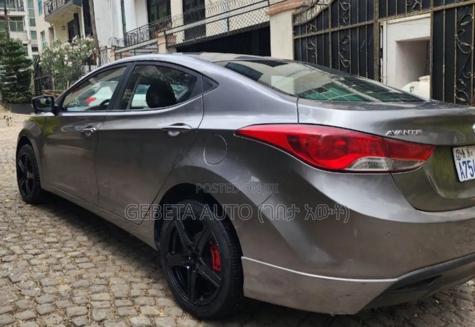 Hyundai Avante 2012