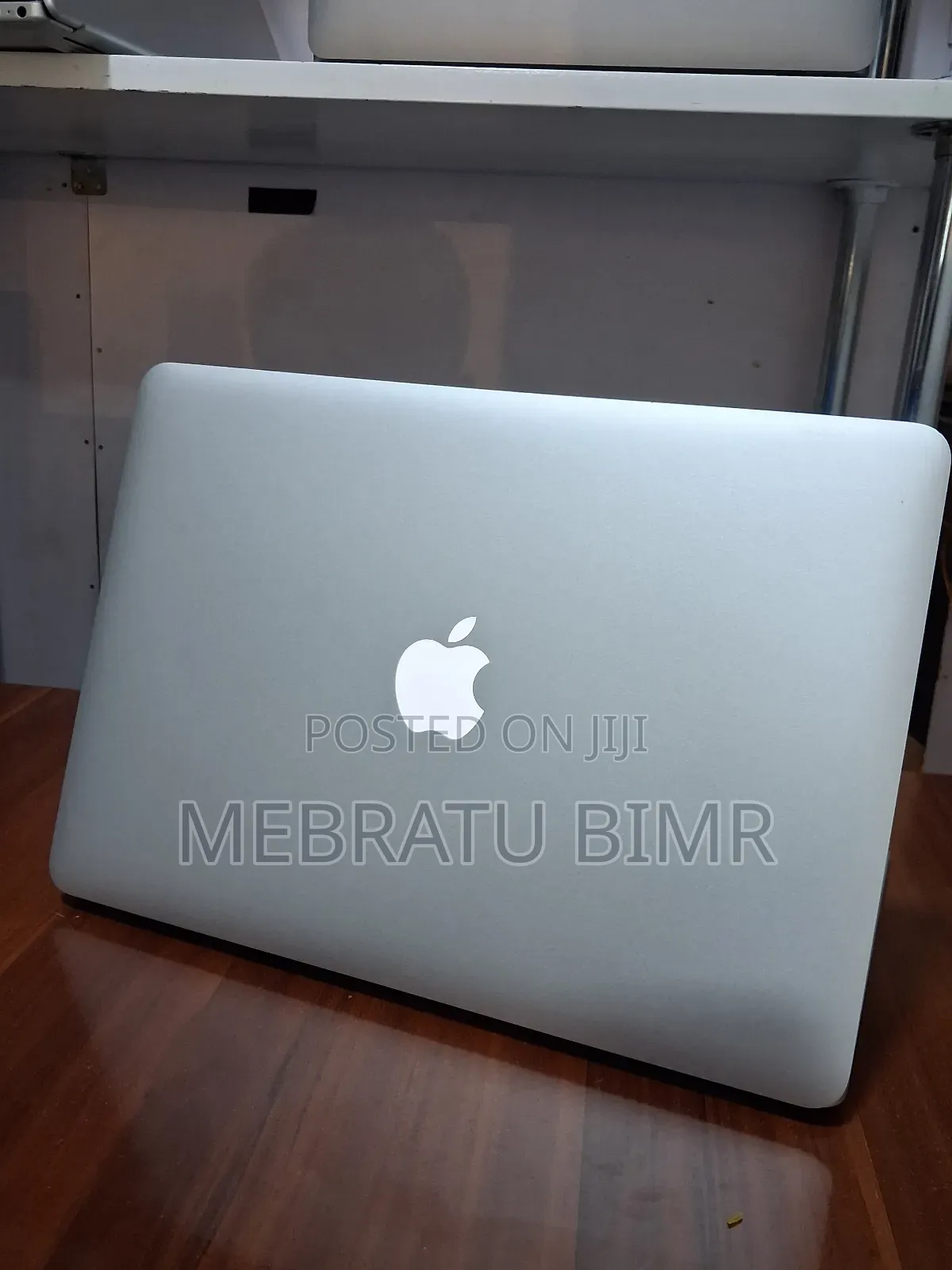 New Laptop Apple MacBook Air 2015 8GB Intel Core i5 SSD 256GB