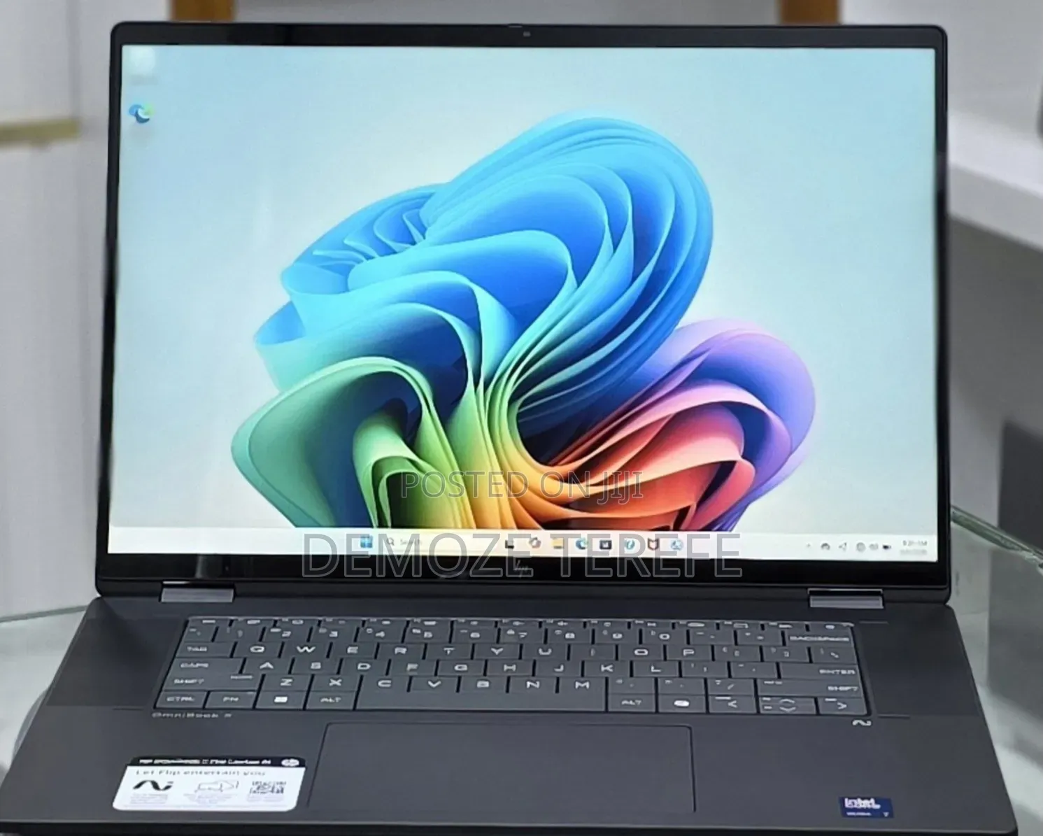 New Laptop HP OmniBook X Flip 16" 16GB Intel Core Ultra 7 SSD 1T