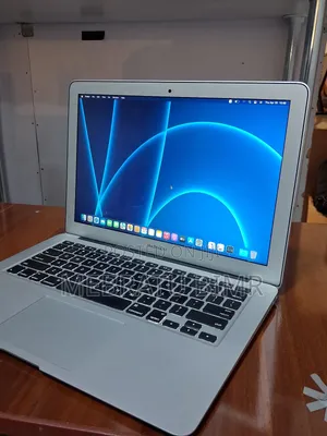 New Laptop Apple MacBook Air 2015 8GB Intel Core i5 SSD 256GB