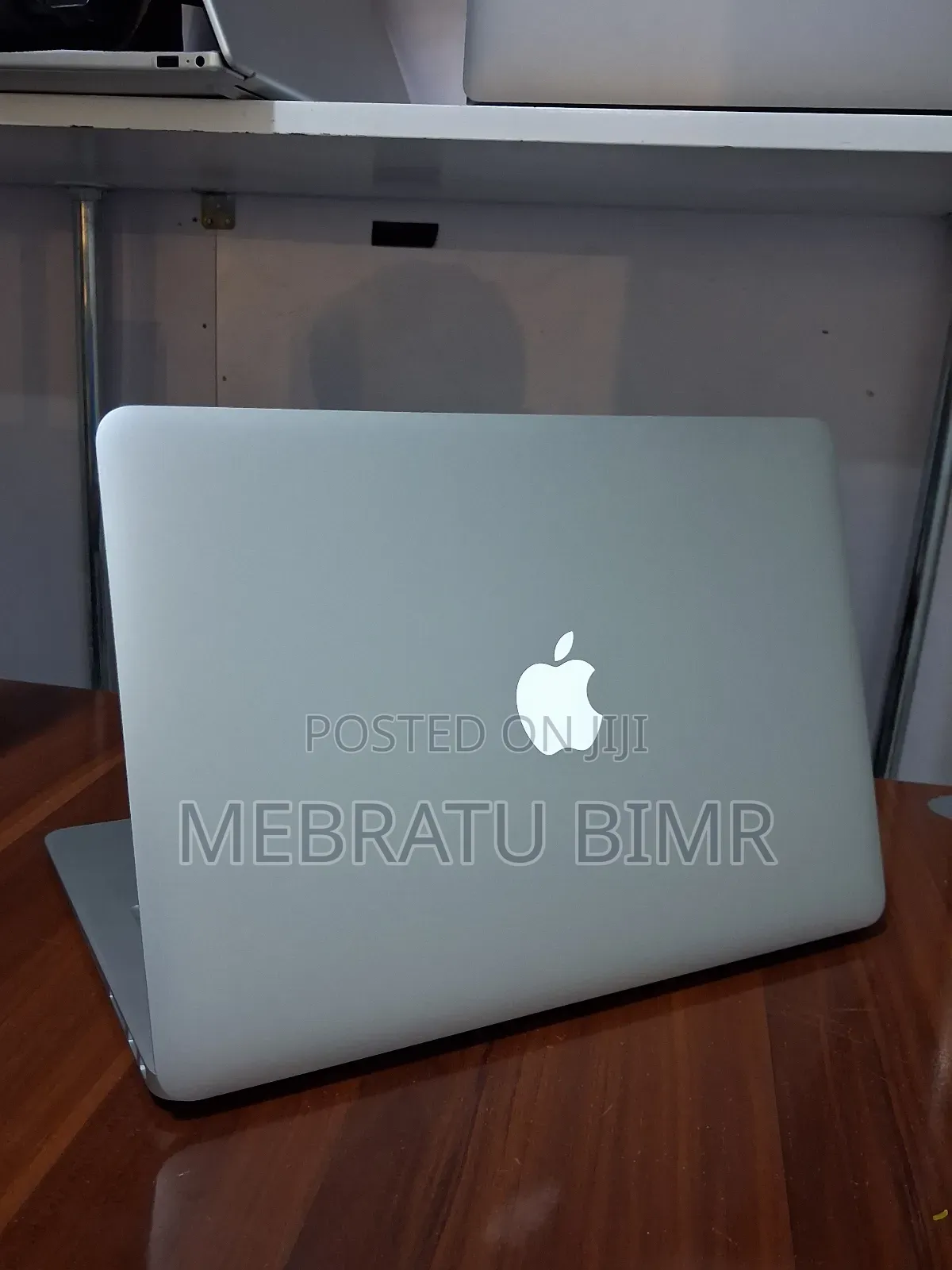 New Laptop Apple MacBook Air 2015 8GB Intel Core i5 SSD 256GB